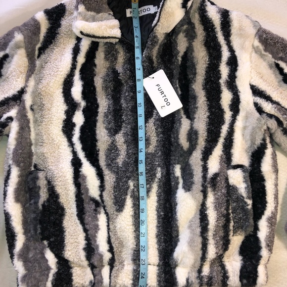 BNWT - FURTOO Winter Faux Fur Coat Womens Size L - Picture 6 of 11